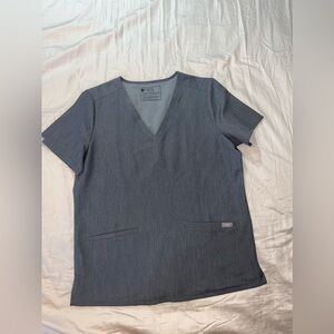 NWOT FIGS Graphite Casma Three-Pocket Scrub Top